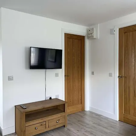 Lovely One Bed, Open Plan Studio Apartment. Culloden Extérieur photo