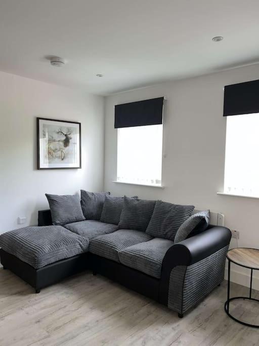 Apartment Lovely One Bed, Open Plan Apartment. *